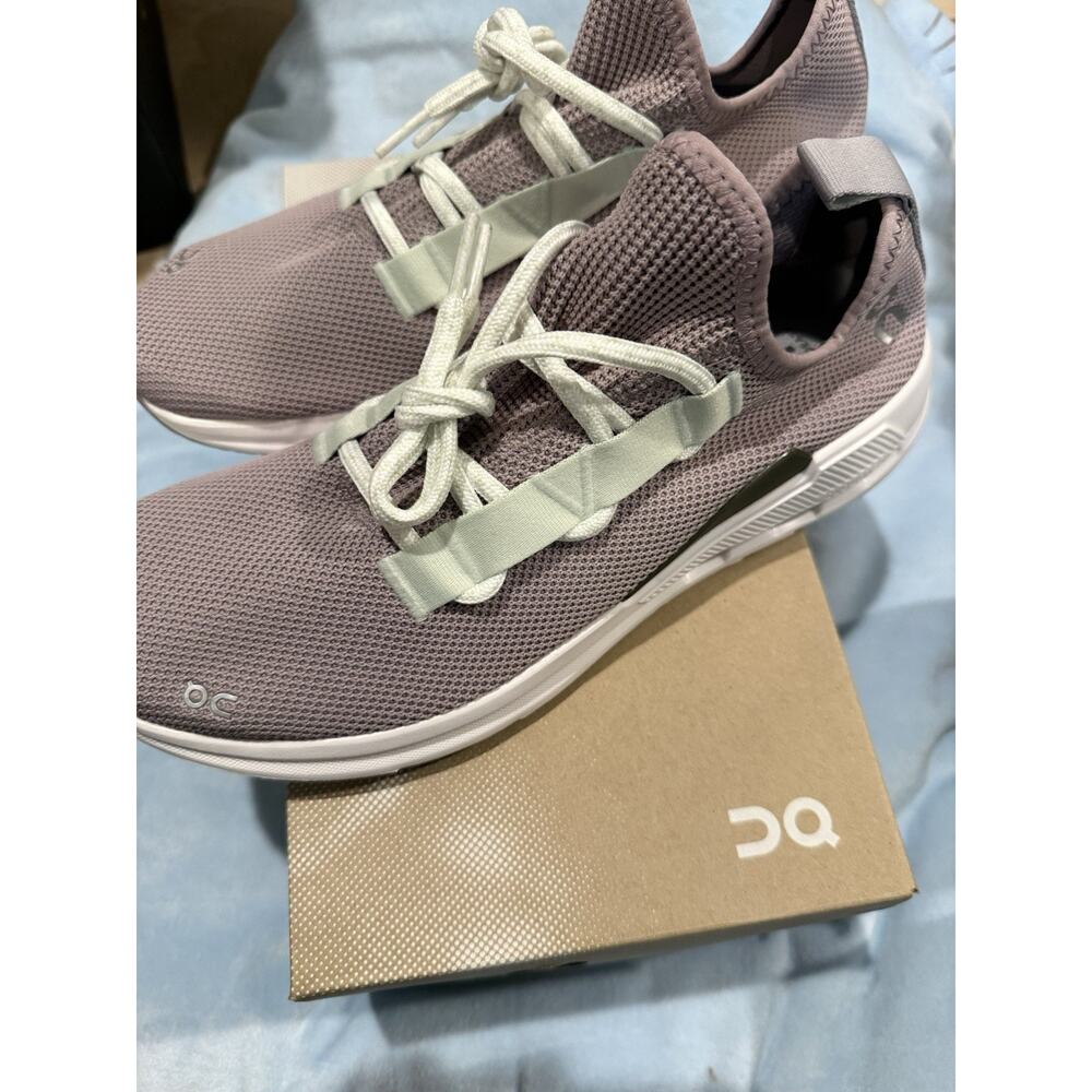 On Cloudeasy Shoes Women Size 10.5 Heron/aloe
